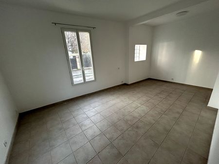 Location maison 5 pièces, 109.66m², Vitry-sur-Seine - Photo 3