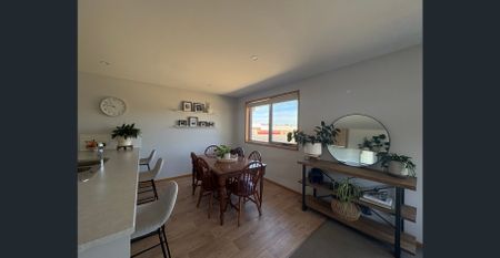 Feel at home, Living Here - Photo 3