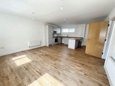 2 bedroom flat to rent - Photo 5