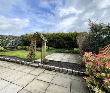 2 bedroom detached bungalow to rent - Photo 3