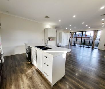 2/12 Keogh Street, Burwood - Photo 6