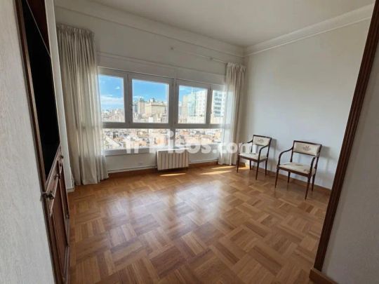 Piso en alquiler en Centro - Photo 1
