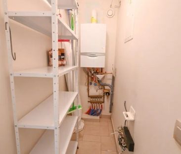 GEMEUBELD - Super gelegen en perfect onderhouden appartement, geleg... - Photo 3