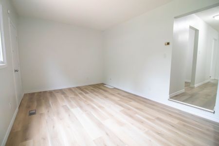 For Lease - 195 Denistoun Street Unit# 225, Welland, Ontario - Photo 3