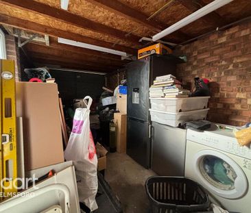 3 bedroom end of terrace house to rent - Photo 1