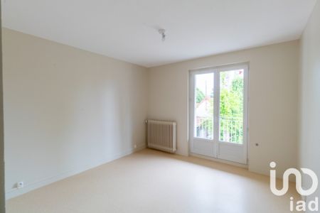 Appartement 4 pièces de 80 m² à Lorris (45260) - Photo 3