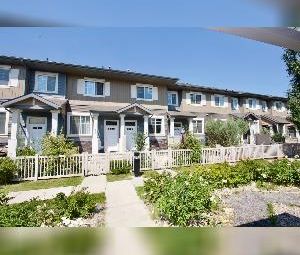 2 Bed 2.5 Bath Garage Chappelle Townhouse For Rent - Photo 4