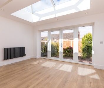 Neargates, Charnock Richard, PR7 5EY - Photo 2