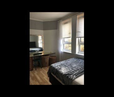 2 Bed Flat, Broadholm Street, G22 - Photo 1