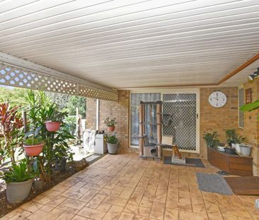 Comfortable Three-Bedroom Home in the Heart of Springfield - Photo 5