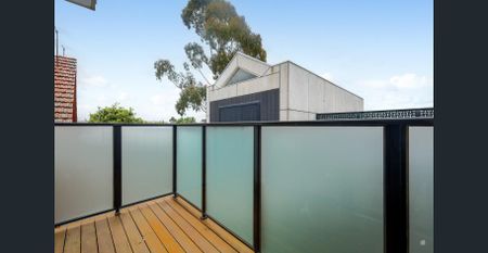 Modern Comfort in Vibrant Brunswick West - Photo 5