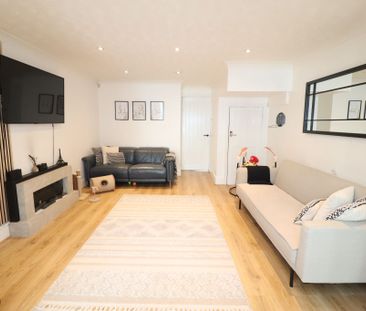 2 Bedroom End Terraced House To Rent - Photo 1