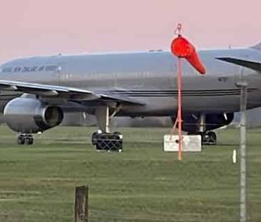 Charming 4BR Home w/ Spa & Deck! - Photo 5