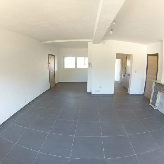 Appartement te huur - Photo 1