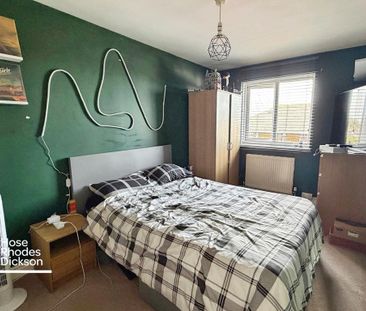 3 bedroom terraced house to rent - Photo 4