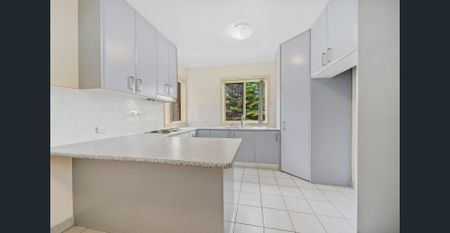 Neat And Tidy 3 Bedroom Family Home - Photo 3