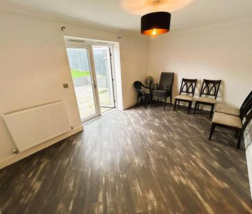 3 bedroom terraced house to rent - Photo 3