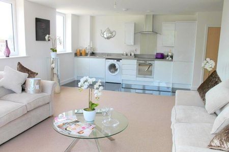 2 bedroom flat to rent - Photo 2