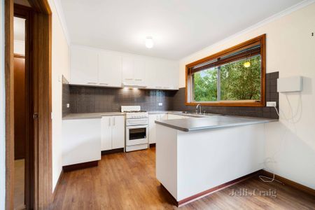 2/204 Larter Street, Golden Point - Photo 3