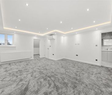 5 bedroom detached house to rent - Photo 3