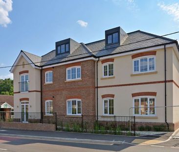 Stylish brand new two bedroom apartment with parking in central Ascot. - Photo 5