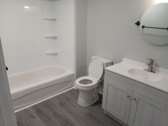 For Lease - 27 Grove Street Unit# Upper Flr, Belleville, Ontario - Photo 1