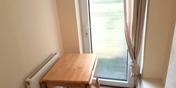 Room in a Shared House, Chichele Road, NW2 - Photo 3