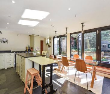 4 bedroom detached house to rent - Photo 6