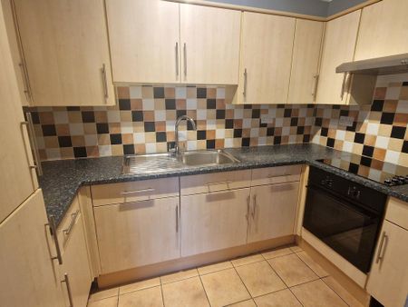 2 bedroom flat to rent - Photo 3