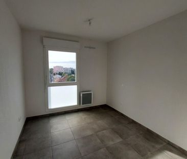 Location Appartement 3 pièces 59m² NIMES 30000 - Photo 3