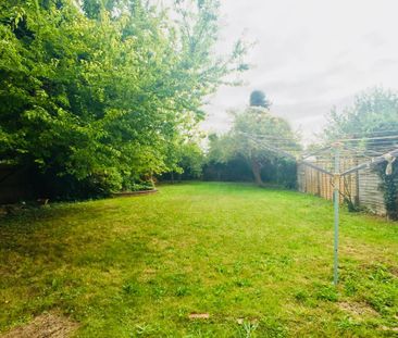 1 bedroom in a house share to rent - Photo 2