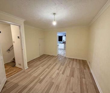 Arnett Avenue, Finchampstead, RG40 - Photo 1