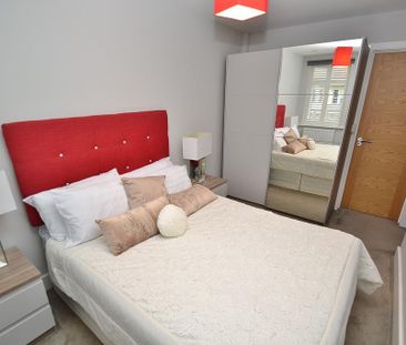 3 bedroom flat to rent - Photo 5