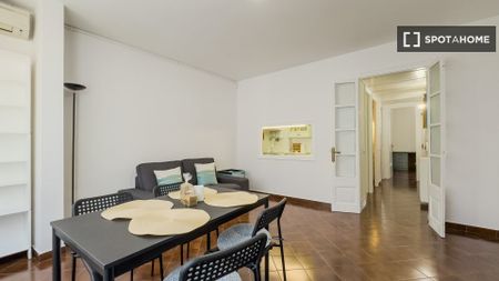 barcelona, Catalonia 08012 - Photo 3