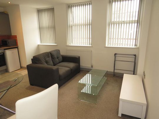 1 bedroom flat to rent - Photo 1