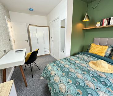 Luxury Rooms in Northeast Bristol - Shared Room 6 - Photo 2