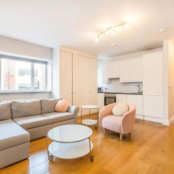 1 bedroom flat to rent - Photo 1