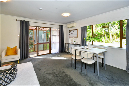 MIDDLEMORE-'Ready to move in' - Photo 4