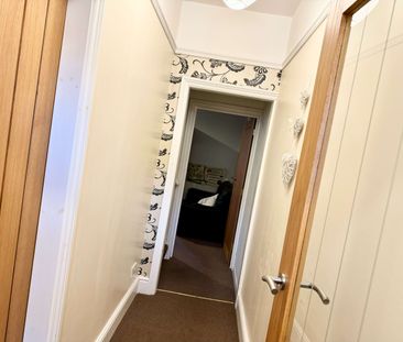 Coniston Street Room 1 - Photo 6