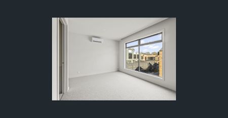 Bluebell Lane: Sophisticated Townhouse Living in the Heart of Ivanhoe - Photo 4