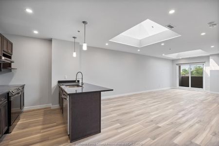 For Lease - 1500 OUELLETTE Unit# 403, Windsor, Ontario - Photo 3