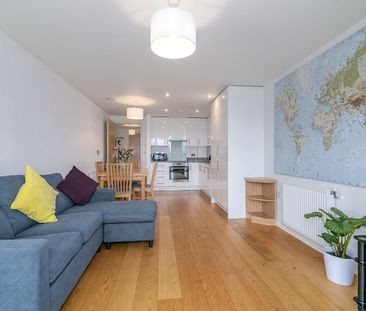 2 Bed Flat, Chesworth Court, E1 - Photo 1