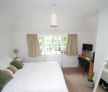 Hollybanks, Hp, Hemel Hempstead, HP3 - Photo 2