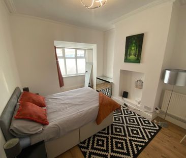 Room in a Shared House, Wyndcliff Road, B9 - Photo 2