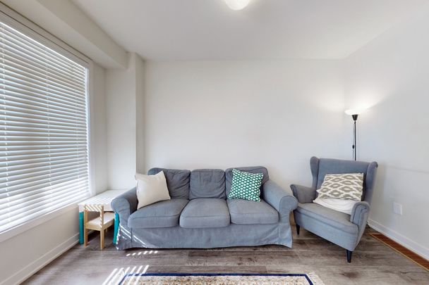 For Lease - 590 NORTH SERVICE Road Unit# 59, Hamilton, Ontario - Photo 1