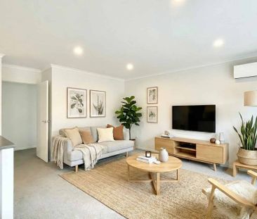 Immaculate home! - Photo 1