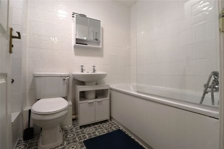 Thames View, London Road, Greenhithe, DA9 9EQ - Photo 5