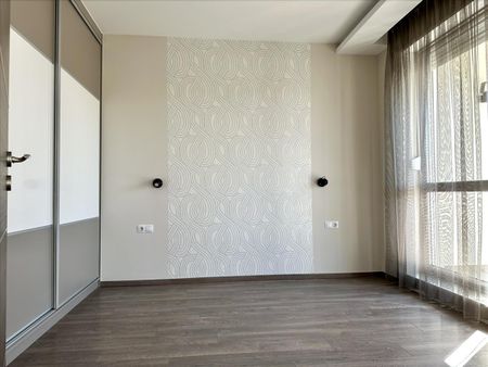Kiadó újszerű állapotú lakás - Győr - Fotó 5