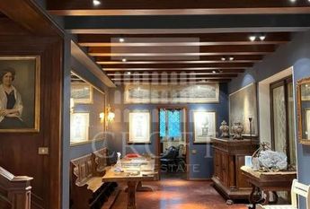 Cortina d'Ampezzo - Independent Villa with big garden. Rif. #2245.