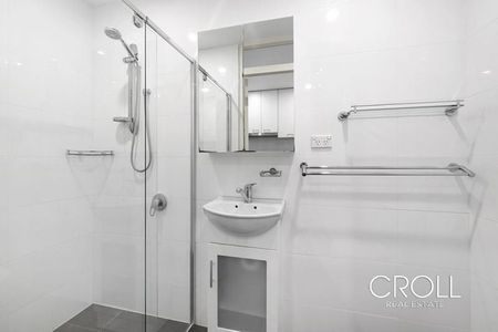 Secure and Furnished Modern Studio Apartment - Photo 3